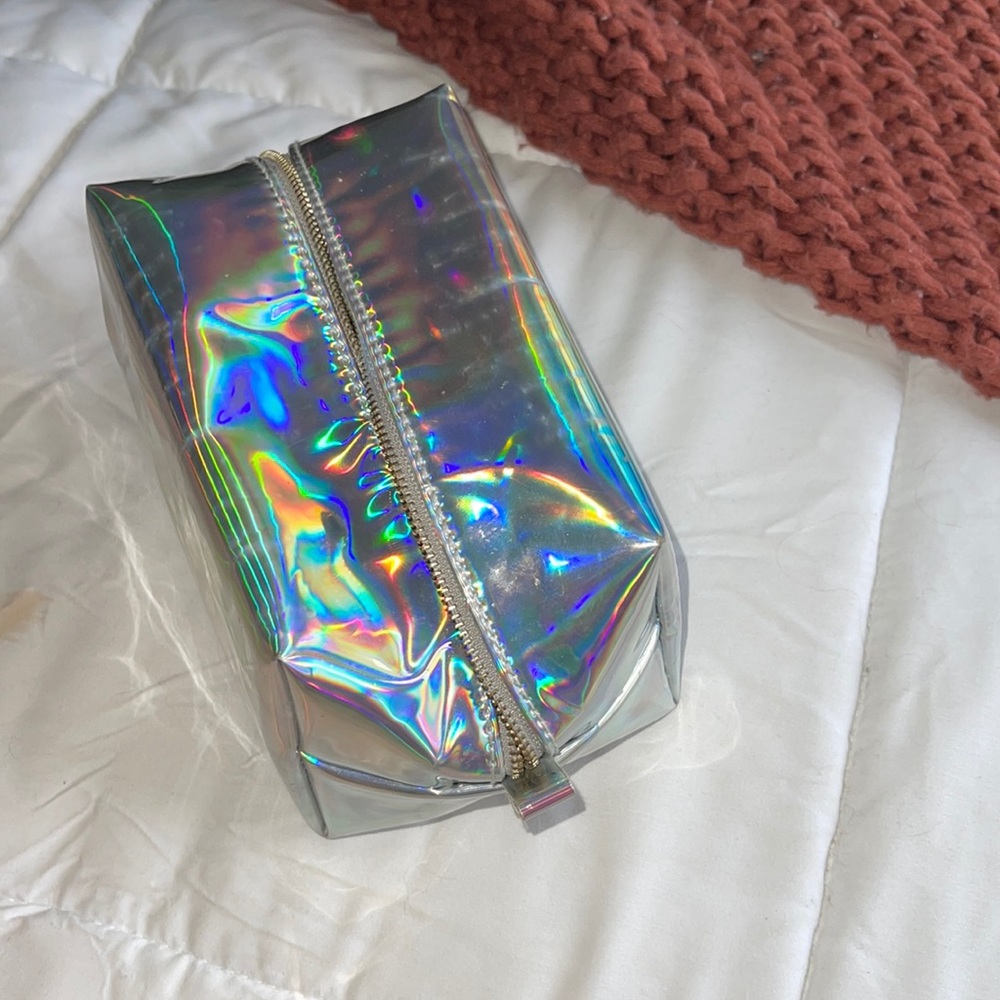 Holographic makeup case ⚠️SALE⚠️ 3 for 25